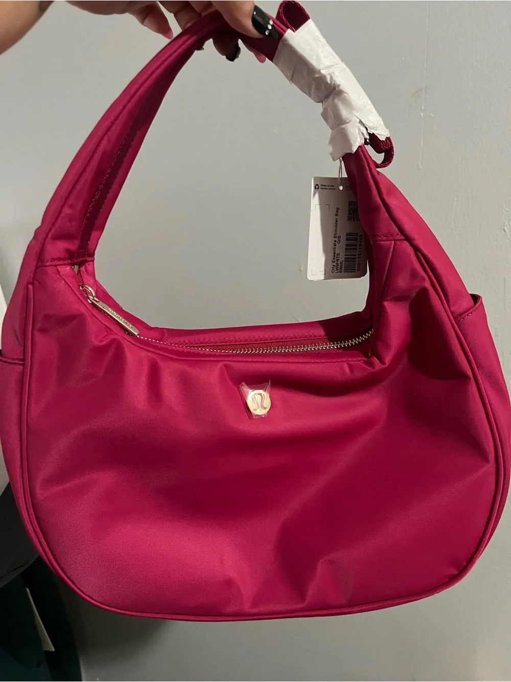 Lululemon city essential bag berry rumble
